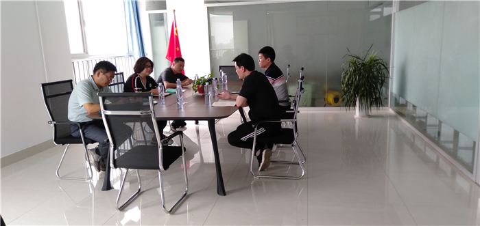 熱烈歡迎濟(jì)寧市委宣傳部、仙營(yíng)街道辦領(lǐng)導(dǎo)蒞臨中重智能公司調(diào)研指導(dǎo)