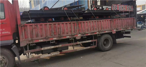 中重智能一批平板車(chē)發(fā)往河南平頂山